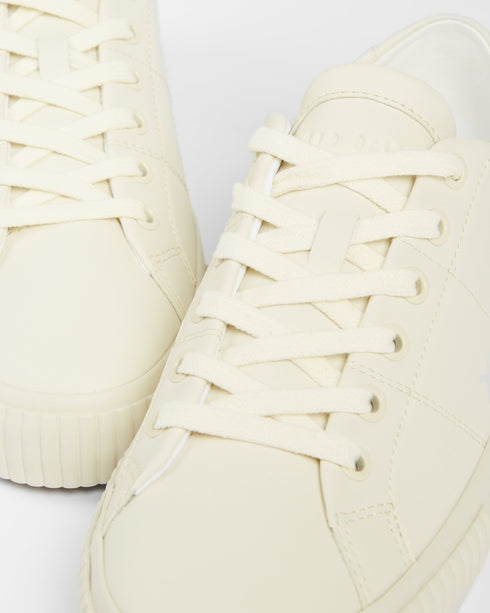 <P><Span Style="Text-Decoration: Underline;">Leather Colour Drench Vulcanised Trainer</Span></P>
<Div Class="Finer-Details...